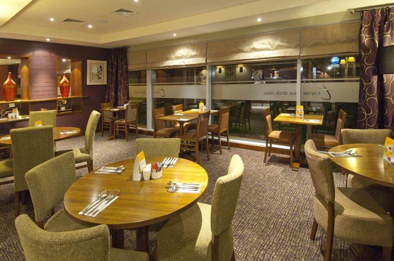 Premier Inn Liverpool John Lennon Airport 斯皮克 外观 照片